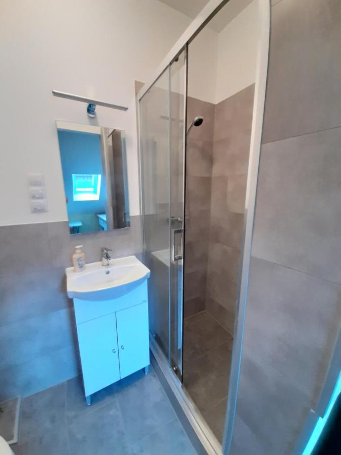Orosháza Gyopar Gyoengye Apartmanhaz מראה חיצוני תמונה