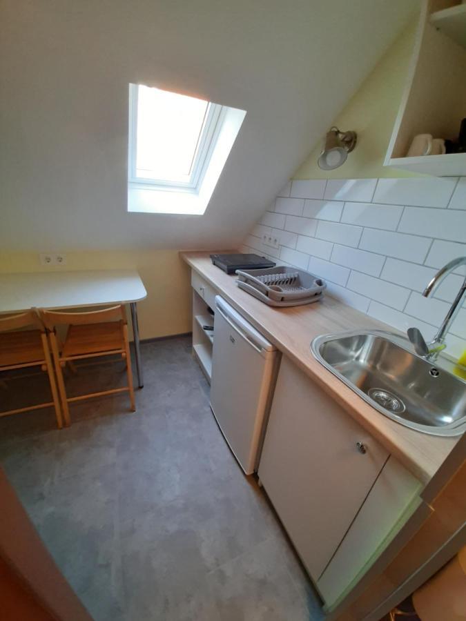Orosháza Gyopar Gyoengye Apartmanhaz מראה חיצוני תמונה